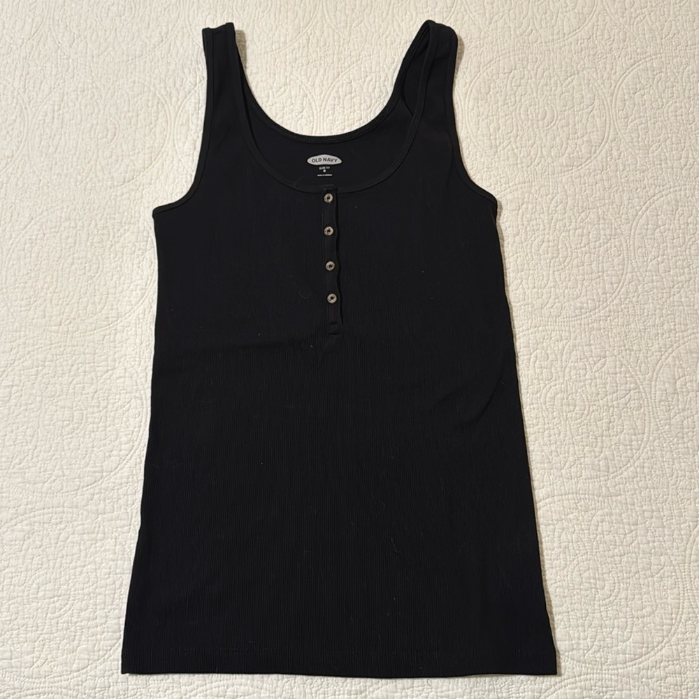 Old Navy Ribbed Henley Tank